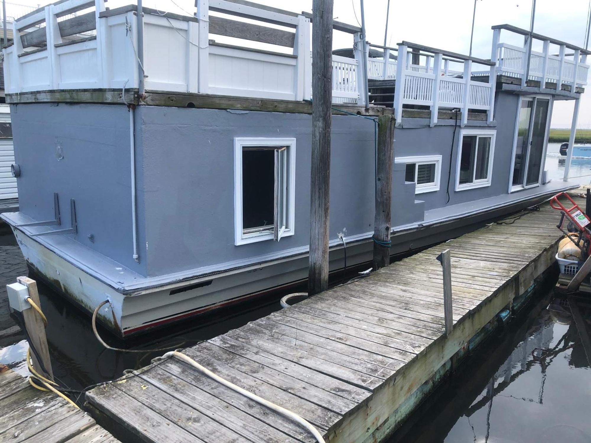 Floating Lodge Seaford Eksteriør billede
